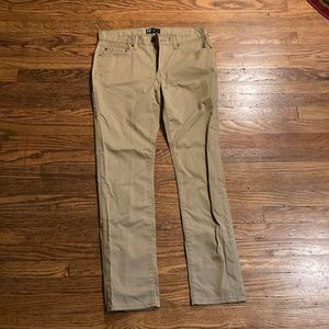 Gap Slim Khakis 31X32 in Like New Condition